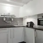 Appartement Avec Beaux Volumes Coeur Du Marais