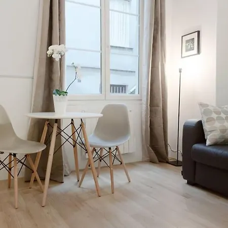 Avec Beaux Volumes Coeur Du Marais * Parigi